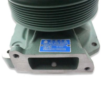 5 Kg Water Pump Essential Component for Heavy Truck Engine Sinotruk HOWO Shacman Weichai