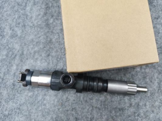 Part Name 6261-11-3100 095000-6120 Komatsu Fuel Injector for PC400 PC500 PC600 PC700 PC800 Excavator Engine Overhaul