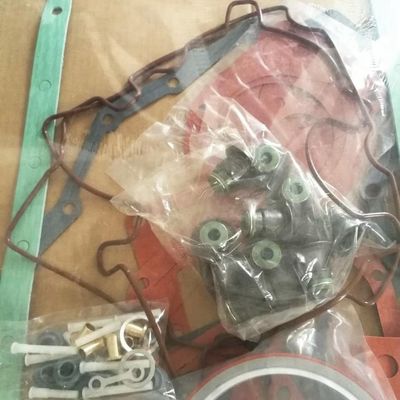 Komatsu 6743-K1-1101 6D114 Engine Full Repair Gasket Kit Overhaul Set 6743-K2-1101 6743-K1-1102 6743-K1-1103 for Your