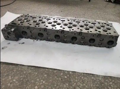 Durable Materials 6754-11-1101 4936081 Cylinder Heads for Komatsu Excavator PC220-8 6D107 Diesel Engine Valve 4