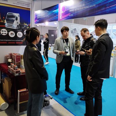 Professional Metal Connecting Rod Assembly for Weichai WP13 WP12 Engine 6126400020