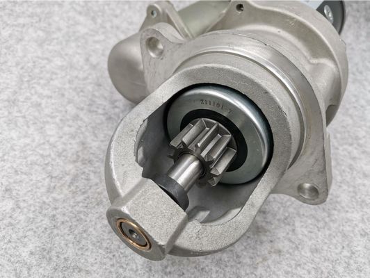 3935071 Cumminss QSB4.5 Engine Starter 12V 4KW 10T for Versatile in Heavy Duty Applications