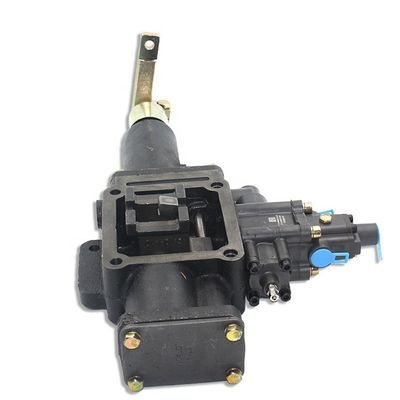 Pictures Showing AZ2203210040 HW1970 Gearbox Cover Assembly for Sinotruk HOWO SITRAK Transmission Parts