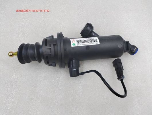711W30715-6152 Heavy Truck Howo T5G Sitrak C7H Original Clutch Master Cylinder with ISO9001 2008 Certification