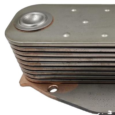 61800010113 Sinotruk Truck Diesel Engine Parts WD12 WD618 Weichai Radiator Oil Cooler for FedEx Shipping