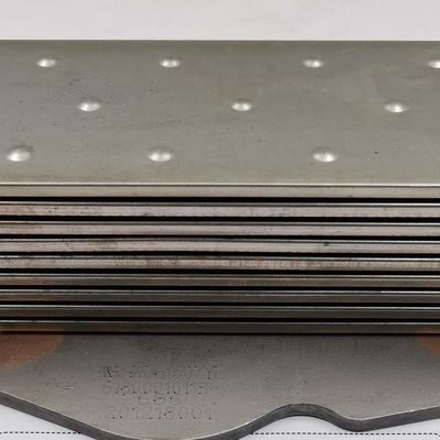 61800010113 Sinotruk Truck Diesel Engine Parts WD12 WD618 Weichai Radiator Oil Cooler for FedEx Shipping