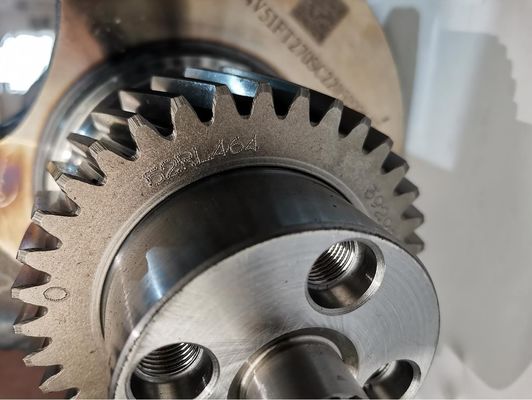 Standard Size 3929037 DCEC Dongfeng Cumminss 6BT5.9 Engine Crankshaft With Gear Design