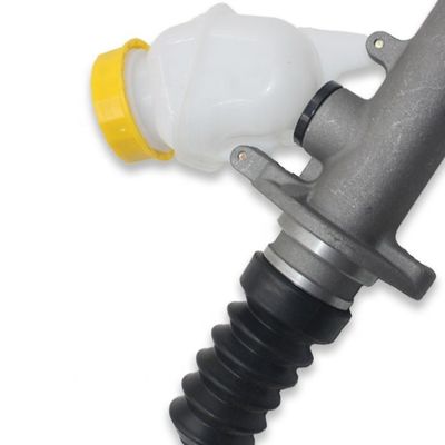 WG9719230023 Sinotruk Howo Clutch Master Cylinder with High Pressure Resistance