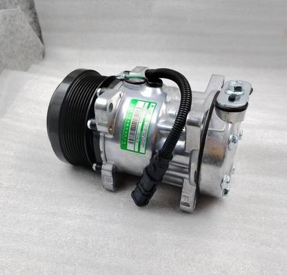 Standard Size 200V77970-7028 Sinotruk Heavy Truck MC11 Engine Air Conditioning Compressor 12V 24V